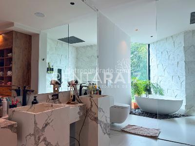 Casa de 4 alcobas en venta en Envigado La Intermedia, Envigado, 1200 m² · foto 12 de 20