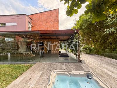 Casa de 3 alcobas en venta en Centro, Envigado, 300 m² · foto 2 de 20
