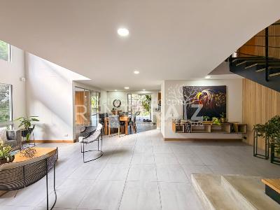 Casa de 3 alcobas en venta en Centro, Envigado, 300 m² · foto 14 de 20