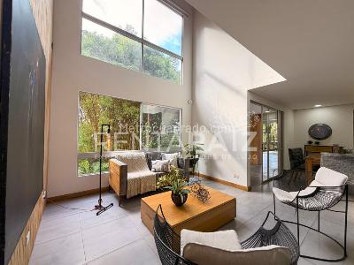 Casa de 3 alcobas en venta en Centro, Envigado, 300 m² · foto 16 de 20