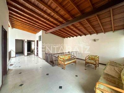 Casa de 5 alcobas en venta en Simon Bolivar, Medellín, 265 m² · foto 15 de 20