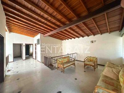 Casa de 5 alcobas en venta en Simon Bolivar, Medellín, 265 m² · foto 16 de 20