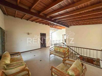 Casa de 5 alcobas en venta en Simon Bolivar, Medellín, 265 m² · foto 17 de 20