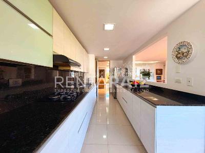 Apartamento de 3 alcobas en venta en El Tesoro, Medellín, 240 m² · foto 10 de 20