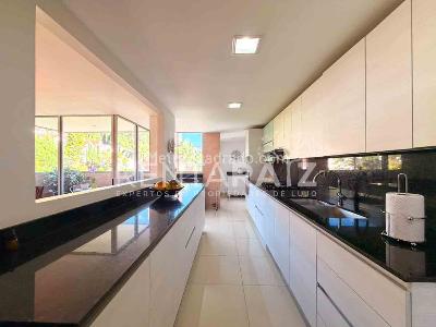 Apartamento de 3 alcobas en venta en El Tesoro, Medellín, 240 m² · foto 12 de 20