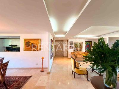 Apartamento de 3 alcobas en venta en El Tesoro, Medellín, 240 m² · foto 15 de 20