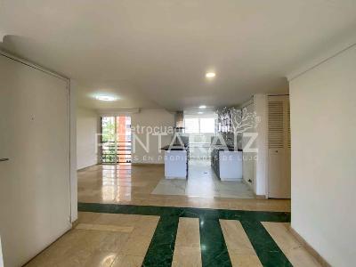 Apartamento de 3 alcobas en arriendo en Loma De Los Parra, Medellín, 150 m² · foto 9 de 20