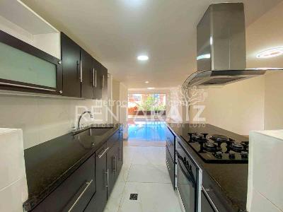 Apartamento de 3 alcobas en arriendo en Loma De Los Parra, Medellín, 150 m² · foto 14 de 20