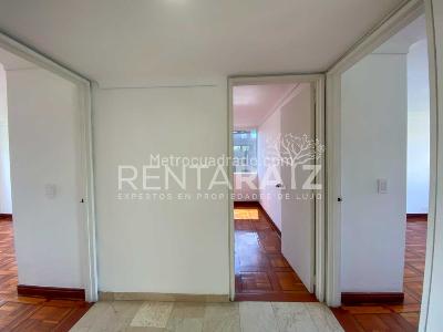 Apartamento de 3 alcobas en arriendo en Loma De Los Parra, Medellín, 150 m² · foto 20 de 20