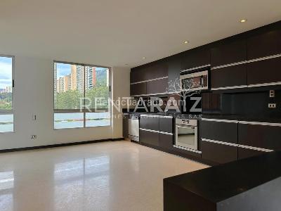 Apartamento en venta en Poblado San Lucas, Medellín · foto 5 de 13