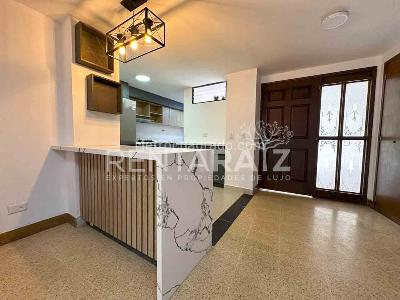 Casa de 4 alcobas en venta en Intermedia, Envigado, 245 m² · foto 5 de 20