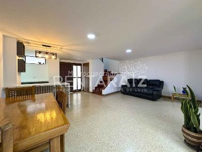 Casa de 4 alcobas en venta en Intermedia, Envigado, 245 m² · foto 12 de 20
