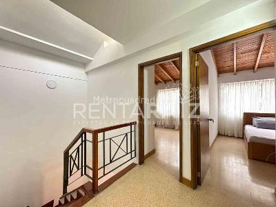 Casa de 4 alcobas en venta en Intermedia, Envigado, 245 m² · foto 13 de 20