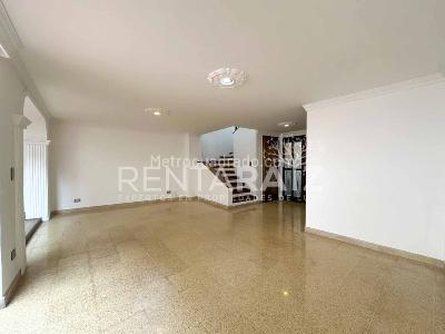 Casa de 4 alcobas en venta en Intermedia, Envigado, 204 m² · foto 6 de 20