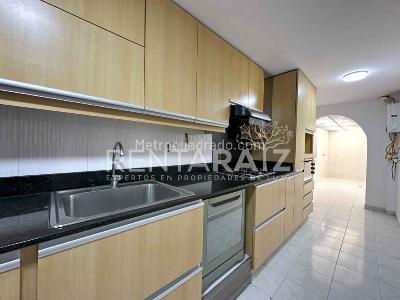 Casa de 4 alcobas en venta en Intermedia, Envigado, 204 m² · foto 14 de 20