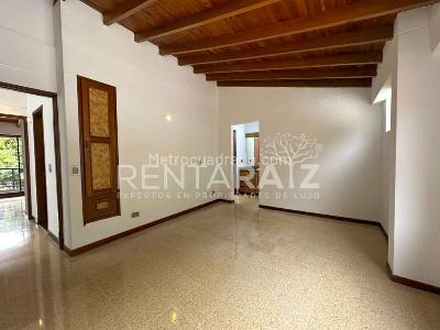 Casa de 4 alcobas en venta en Intermedia, Envigado, 204 m² · foto 19 de 20