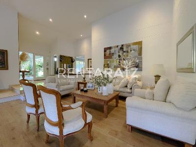 Casa de 4 alcobas en venta en El Poblado, Medellín, 250 m² · foto 11 de 20