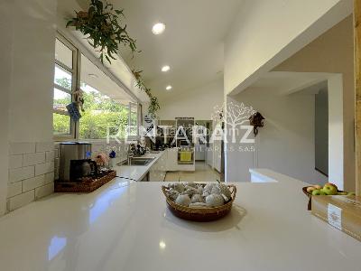 Casa de 4 alcobas en venta en El Poblado, Medellín, 250 m² · foto 9 de 20