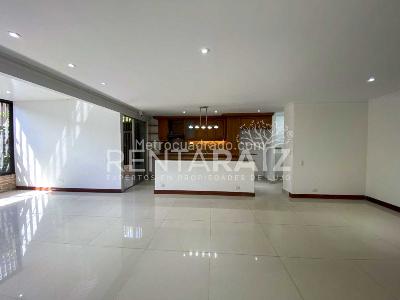 Casa en arriendo en Las Palmas, Medellín · foto 2 de 20