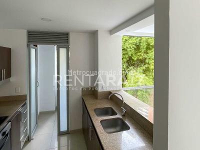 Apartamento de 2 alcobas en venta en El Poblado, Medellín, 120 m² · foto 6 de 20
