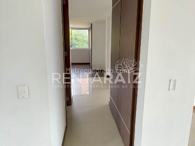 Apartamento de 2 alcobas en venta en El Poblado, Medellín, 120 m² · foto 11 de 20