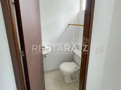 Apartamento de 2 alcobas en venta en El Poblado, Medellín, 120 m² · foto 16 de 20