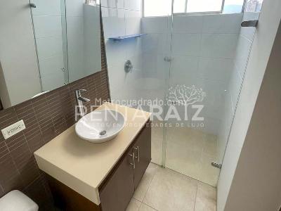 Apartamento de 2 alcobas en venta en El Poblado, Medellín, 120 m² · foto 19 de 20