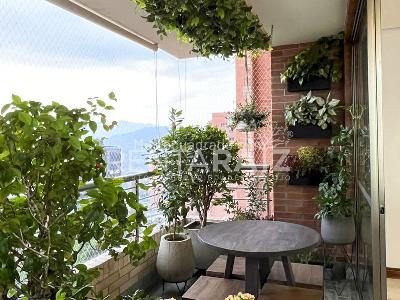 Apartamento de 3 alcobas en venta en Poblado La Calera, Medellín, 243 m² · foto 11 de 20