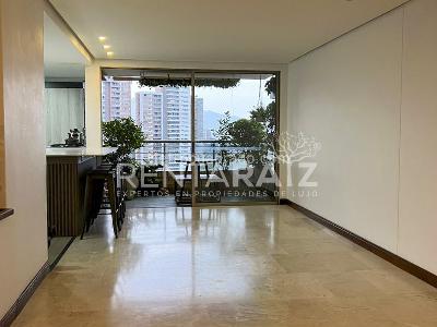 Apartamento de 3 alcobas en venta en Poblado La Calera, Medellín, 243 m² · foto 13 de 20