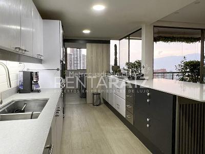 Apartamento de 3 alcobas en venta en Poblado La Calera, Medellín, 243 m² · foto 9 de 20