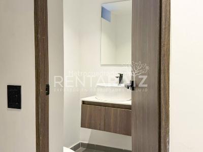 Casa en arriendo en El Poblado, Medellín · foto 8 de 20