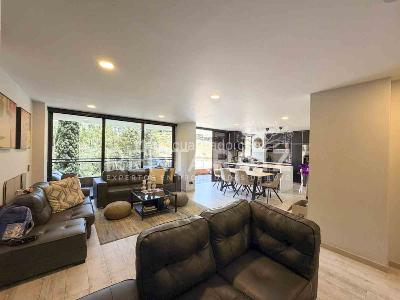 Apartamento de 3 alcobas en venta en Castropol, Medellín, 149 m² · foto 5 de 20
