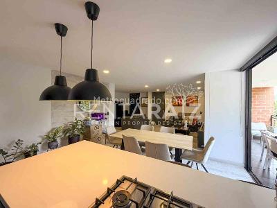 Apartamento de 3 alcobas en venta en Castropol, Medellín, 149 m² · foto 12 de 20