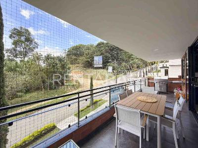 Apartamento de 3 alcobas en venta en Castropol, Medellín, 149 m² · foto 18 de 20