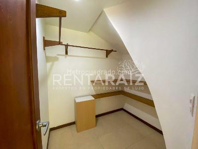 Casa de 3 alcobas en venta en San Lucas, Medellín, 244 m² · foto 12 de 20