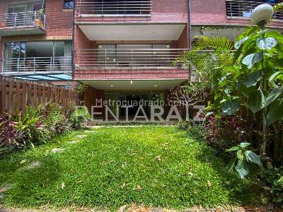 Casa de 3 alcobas en venta en San Lucas, Medellín, 244 m² · foto 2 de 20