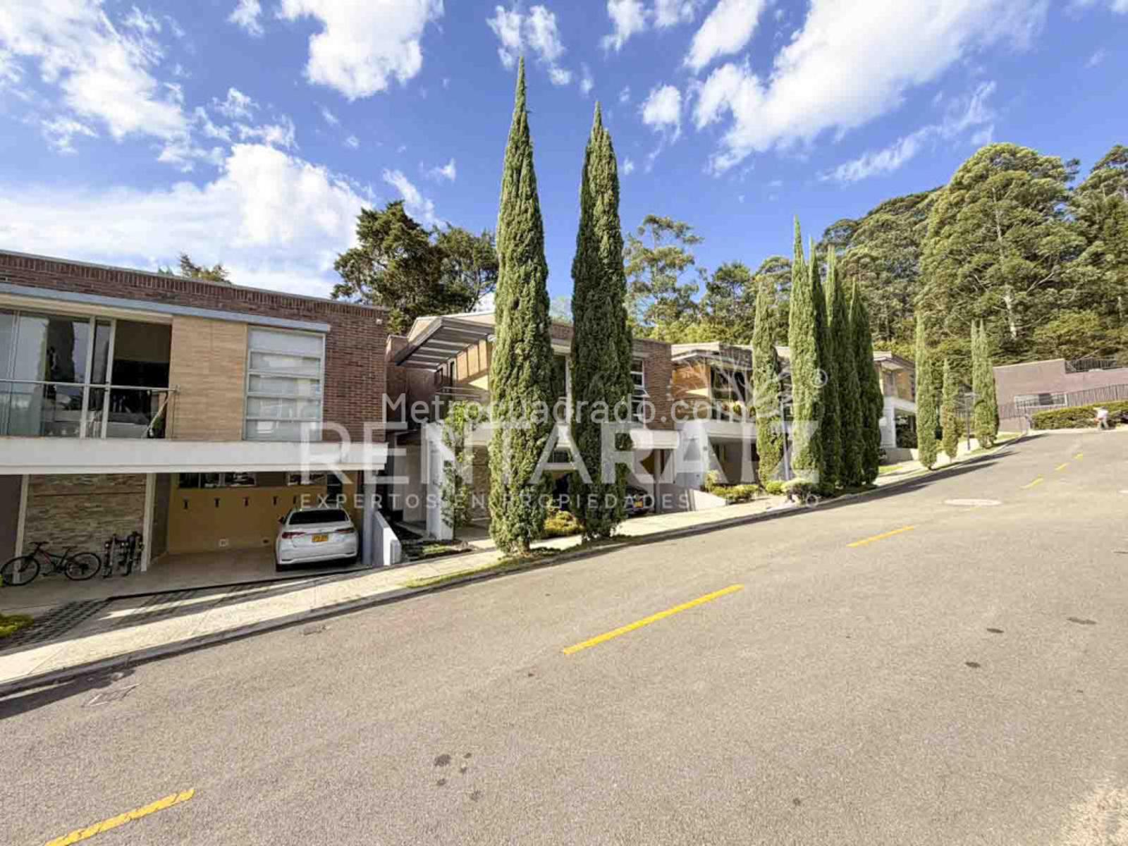 Casa de 4 habitaciones en venta en San Lucas, Medellín — imagen 1 de 20