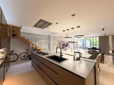 Casa de 4 alcobas en venta en San Lucas, Medellín, 220 m² · foto 5 de 20
