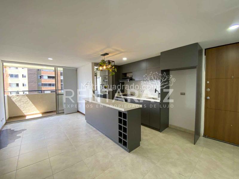 Bright 2BR Apartment in La Ferrería, La Estrella