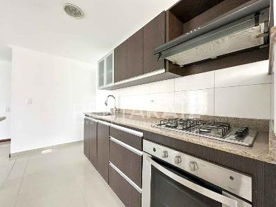 Apartamento de 3 alcobas en venta en El Poblado, Medellín, 90 m² · foto 6 de 20