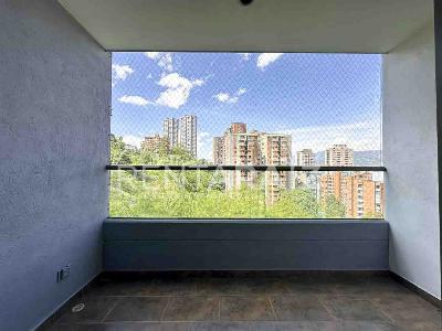 Apartamento de 3 alcobas en venta en El Poblado, Medellín, 90 m² · foto 10 de 20