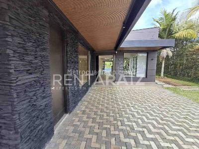 Casa de 4 alcobas en venta en El Tablazo, Rionegro, 540 m² · foto 3 de 20