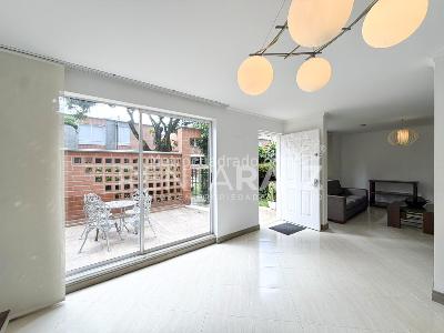 Casa de 4 alcobas en venta en Castropol, Medellín, 220 m² · foto 3 de 20