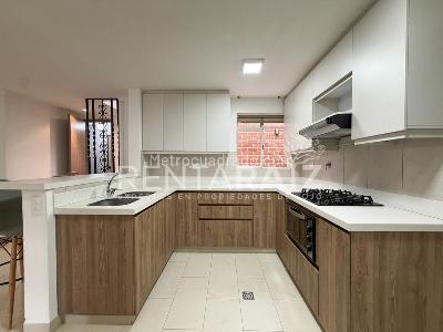 Casa de 4 alcobas en venta en Castropol, Medellín, 220 m² · foto 9 de 20