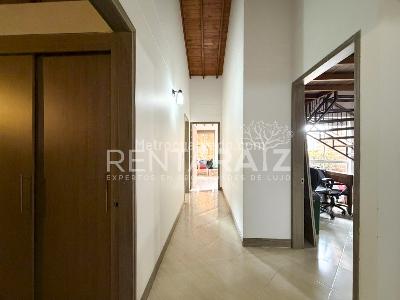 Casa de 4 alcobas en venta en Castropol, Medellín, 220 m² · foto 18 de 20