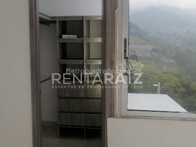 Casa de 5 alcobas en venta en Salado, Envigado, 450 m² · foto 13 de 20
