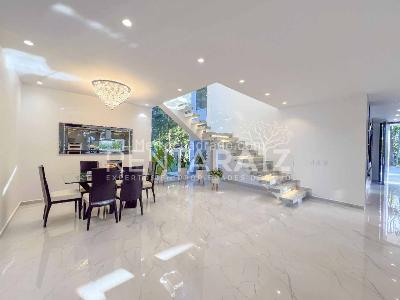 Casa de 5 alcobas en venta en Manpusto, Rionegro, 390 m² · foto 5 de 20