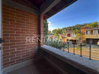 Casa de 3 alcobas en venta en Loma Del Chocho, Envigado, 290 m² · foto 16 de 20