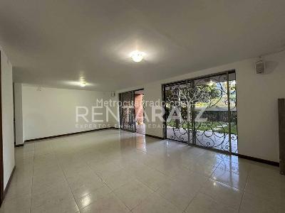 Casa de 3 alcobas en venta en Loma Del Chocho, Envigado, 290 m² · foto 8 de 20