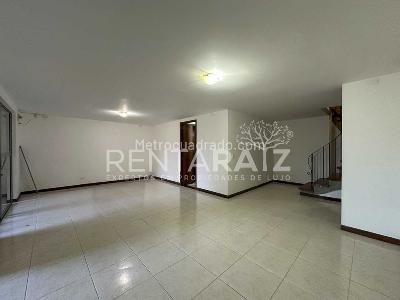 Casa de 3 alcobas en venta en Loma Del Chocho, Envigado, 290 m² · foto 9 de 20